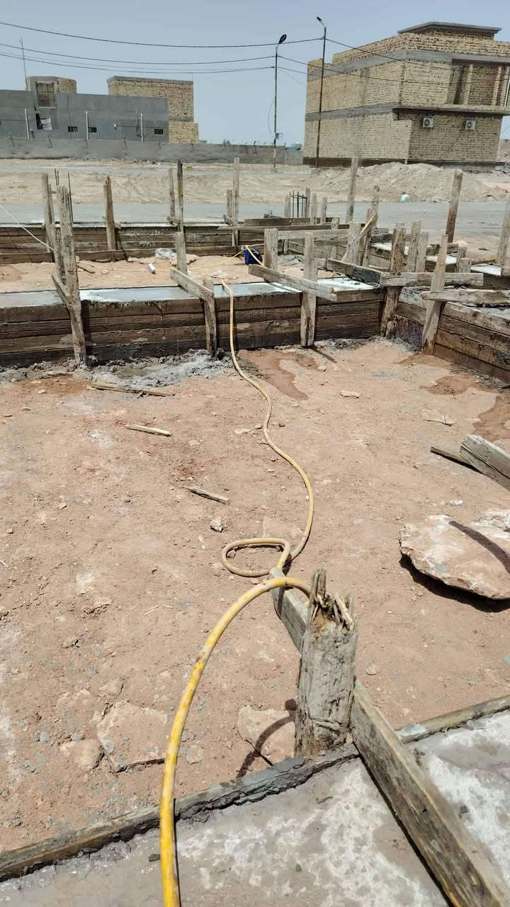 بتلو للبيع سند زراعي 25
مرقم وكامله معاملة التطويب
المساحه 200متر 
الاساس كونكريت مسلح 
ومرفوع 8سوف وملبوخ ومزفت
مجمع السعدون خلف المعسكر 
خلف الطيارين
يحتوي على 
غرفتين وصاله واستقبال ومطبخ وممر
كامل الخدمات من ماء كهرباء وتبليط ومجاري وخط مولده


**إذا كنت صاحب هذا الإعلان وتريد حذفه لأي سبب، رجاءا أرسل رسالة إلى الدعم الفني**