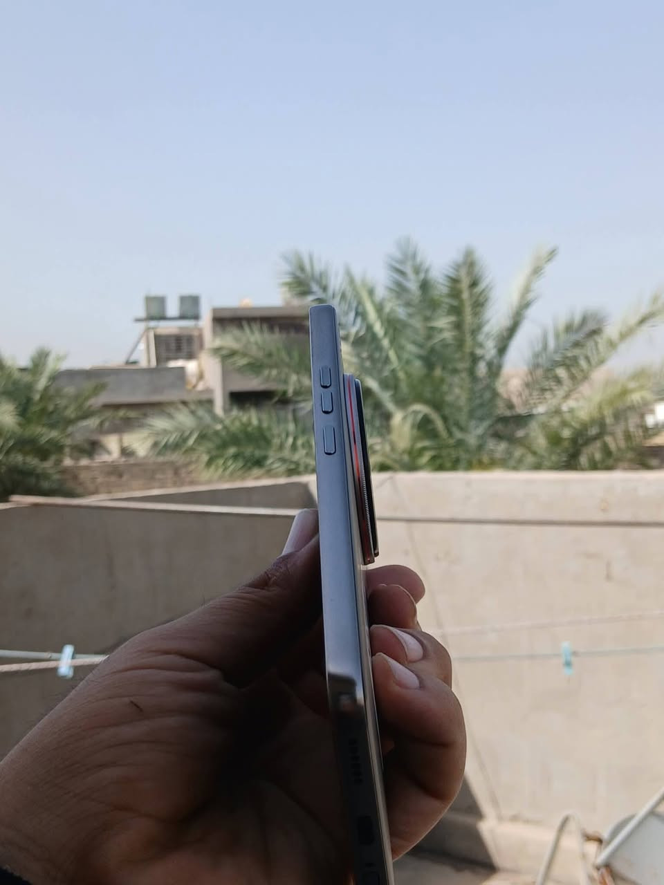 سلام عليكم تكنو كامون 40 بريميم 5g تلفون توفر ب 4 قطع موصفات جهاز :
{{{المعالج: MediaTek Dimensity 8350 Ultimate AI (يدعم شبكات 5G).

الشاشة: AMOLED قياس 6.67 إنج بدقة 1.5K (1260×2800)، ومعدل تحديث 144Hz، مع حماية Corning Gorilla Glass 7i
الذاكرة: 12 جيجابايت RAM + 256 جيجابايت تخزين، مع توسيع RAM افتراضي حتى 24 جيجابايت

الكاميرات الخلفية:
50 ميغابكسل رئيسية (Sony LYT-701 مع OIS)
الكاميرا الأمامية: 50 ميغابكسل مع تركيز تلقائي 
البطارية: 5100mAh مع شحن سريع 70 واط
الصوت: سماعتان ستيريو مع دعم Dolby Atmos }}}
سعر جهاز خاص متوفر فقط 4 قطع للحجز وتواصل خاص يوجد توصيل لجميع محافظات مع ضمان 24 شهر #الجميع @اشاره


**إذا كنت صاحب هذا الإعلان وتريد حذفه لأي سبب، رجاءا أرسل رسالة إلى الدعم الفني**