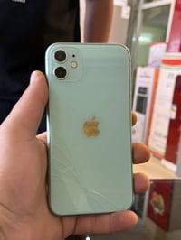 ايفون 11 • ١٢٨ • ضهر مكسور