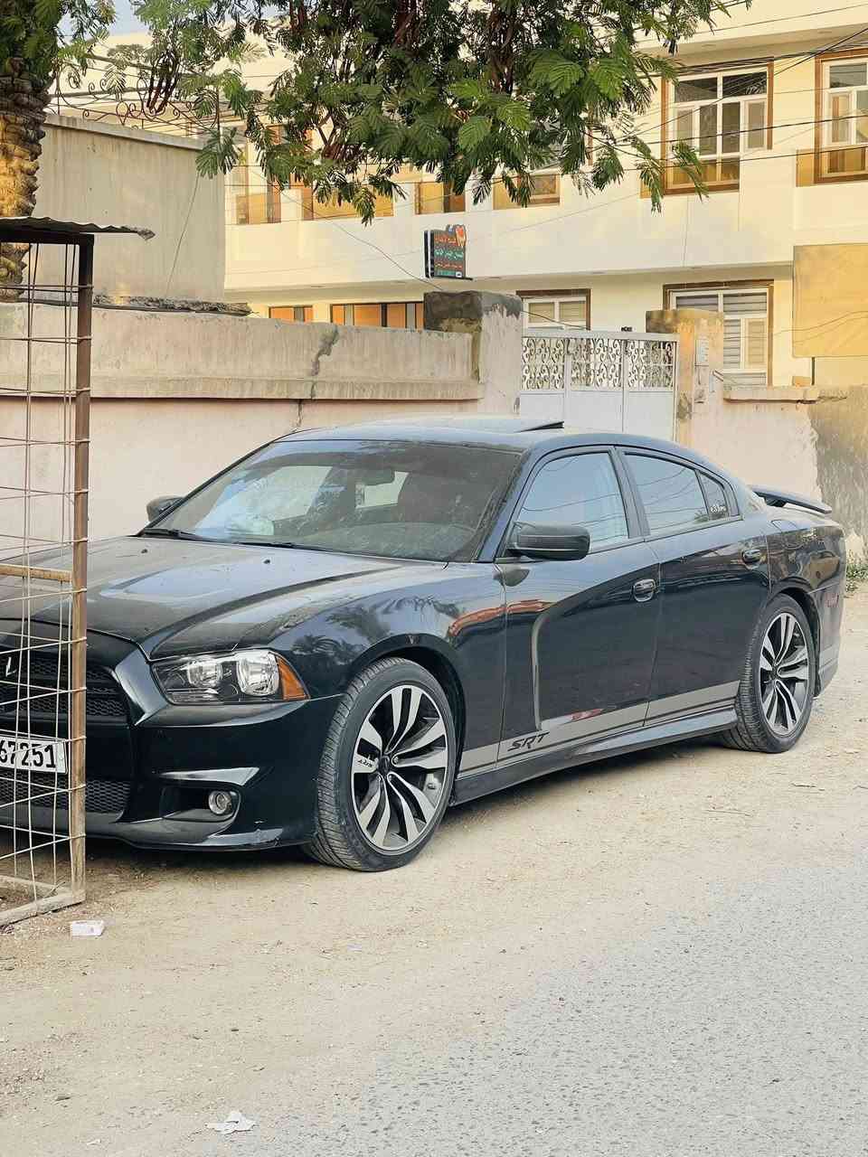 سلام عليكم 
جارجر 2013 RT MAY 
فول مواصفات /شاشه/تحكم ستيرن/شفتات بلستيرن/فتحه/رادار بلمري
كير محرك حداديه كهربائيات جاهزه
رقم بغداد سنويه لل 28
عندي وكاله بأسمي 
حادثها/حزام اثر دحجات وشخوط بدون ضربه
ماشيه 159 حقيقي 
السياره استخدام شخصي ممشتغله لا خط ولا نازله ستعراض 

السعر /128وبيها مجال 
‭0781 738 3696‬
مكان السياره بابل أبي غرق
