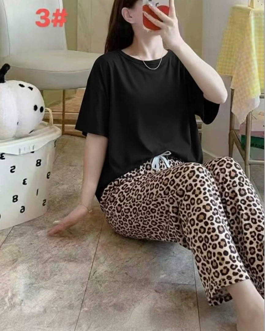 💐
تراك نسائي قطعتين 
فري سايز يلبس لحد وزن 80

قماش فانيله 

سعر القطعة 7الاف 
يتوفر لدينا خدمة توصيل جميع المحافظات3الاف


**إذا كنت صاحب هذا الإعلان وتريد حذفه لأي سبب، رجاءا أرسل رسالة إلى الدعم الفني**