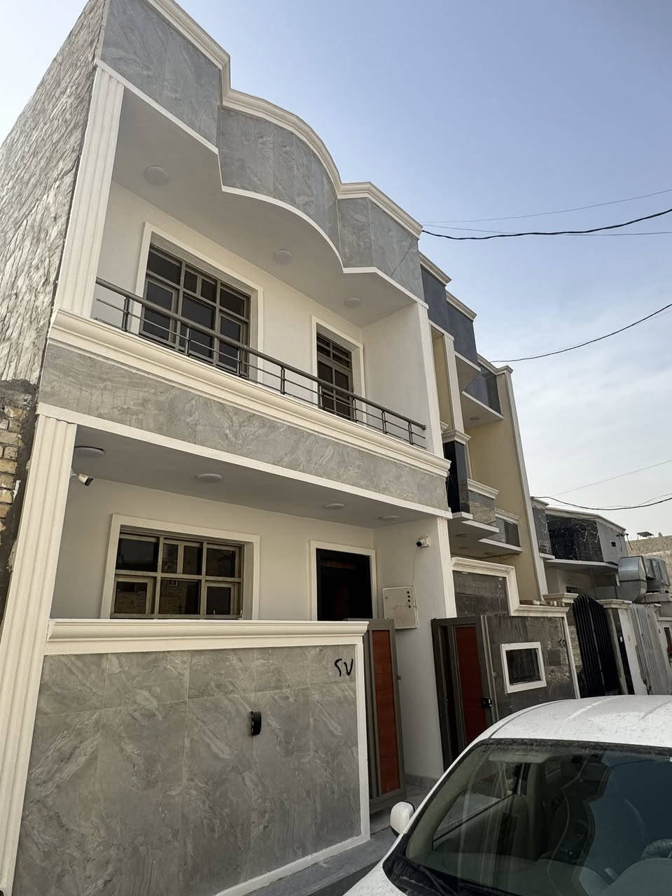 دار مساحه ٥٠  للبيع متر  #لسعر ٨٣ بمحمع #السلطان الثالث طابقين ثنين نوم وصاله وصحيات وترك شارع مفتوح #ثامن فرع من لشارع  العام بسمي مباشر تنازل شركه #القلعه لاستفسار ***********
