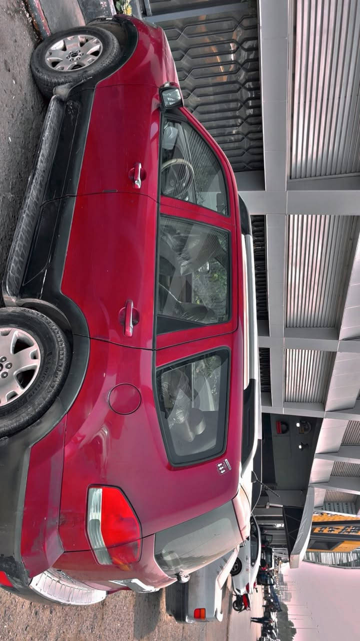 مهافي البيع 2011 سياره خليجيه فول مواصفات مكينه خير من الله تريك وين ماتريد رقم بغداد انكليزي السياره خير من الله 
*********** 
مكاني بغداد الحريه او البياع 
السعر 120$ 
وكلشي موجود بل السوك
