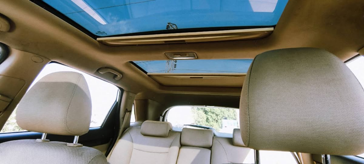 السلام عليكم ورحمه الله وبركاته 
سورنتو 12 خليجي 6سلندر 
كفالة عامة عدا جرة كرت بيها و3 باردات حجم شبر 
رقم الإنكليزي اربيل 
تدفة تبريد فول 
بنرامة 
شاشة كاميرة 
حساسات خلفيه 
مثبت سرعه 
تحكم ستيرين 
إشارة مري 
شاشة تحكم تكيف 
7 راكب 
مكاني نجف (كوفة)
سيارة مال جناي خير من أللة 
165 وبيها مجال 

ولتساب ***********
اتصال ***********
