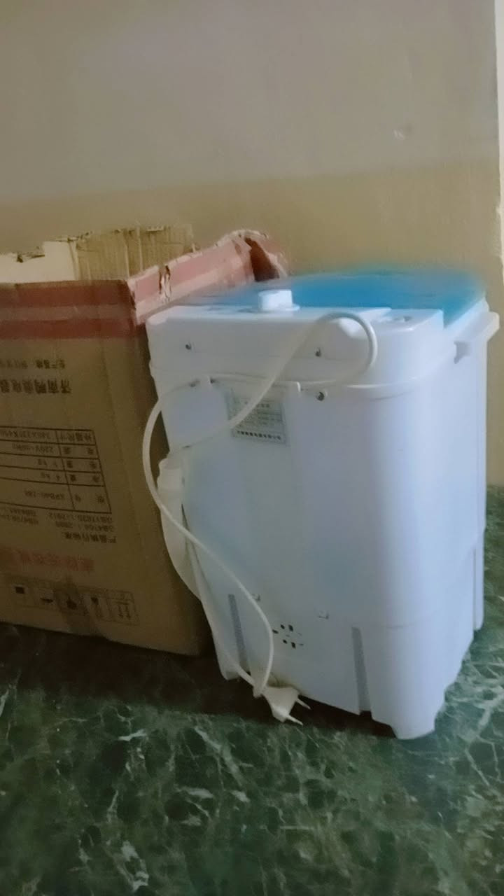 غساله ملابس اطفال وتغسل احذيه جديدة مامستعمله غسيل وتنشيف اخذتها ب 35ابيعها ب 25
ميز بلازمه سعر 25وبي مجال 
عنوان كوكجلي ***********
