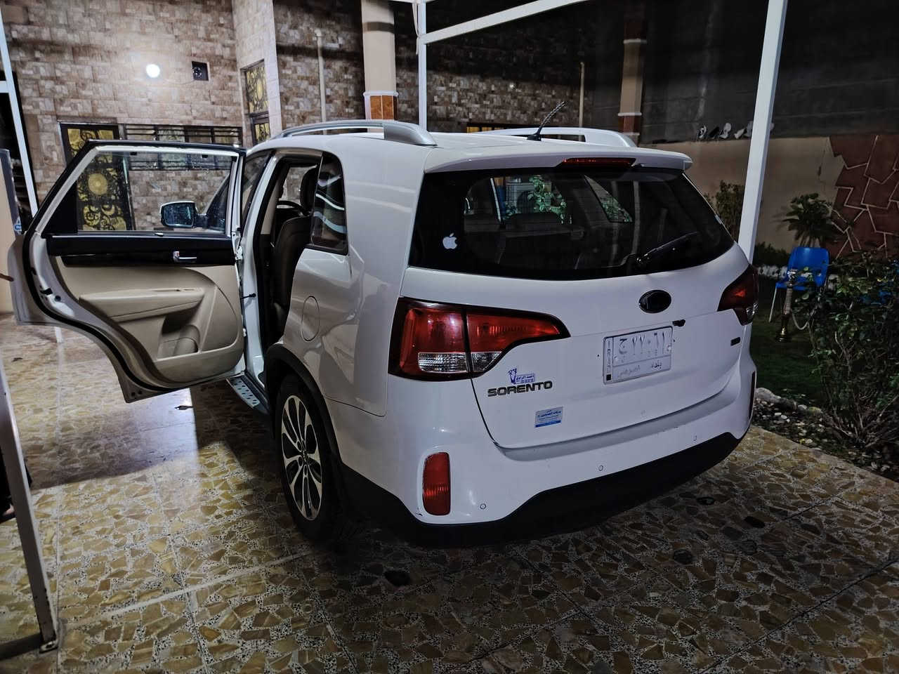 السلام عليكم ورحمة الله وبركاته
سياره سورنتو ٢٠١٣ الشكل الجديد للبيع المحرك اربعه سرندر ٢٤٠٠ GDI رقم بغداد سبعه راكب ثلاث قطع تبريد اللون ابيض خليجي مري شفط حساسات خلفية بصمة بوب وبصمة تشغيل ويل ١٩ نيكل كروم يدات نيكل مكفولة كير ومحرك بفضل الله تحكم استيرن شاشة HD نظام تشغيل عادي وكذلك ايكو وهناك مميزات أخرى مانع انزلاق وأمور أخرى. السنوية بأسمي سارية المفعول ماشية ١٢٦ الف حقيقي الراغب بالشراء مكاني فلوجة
الاتصال على الرقم ***********
