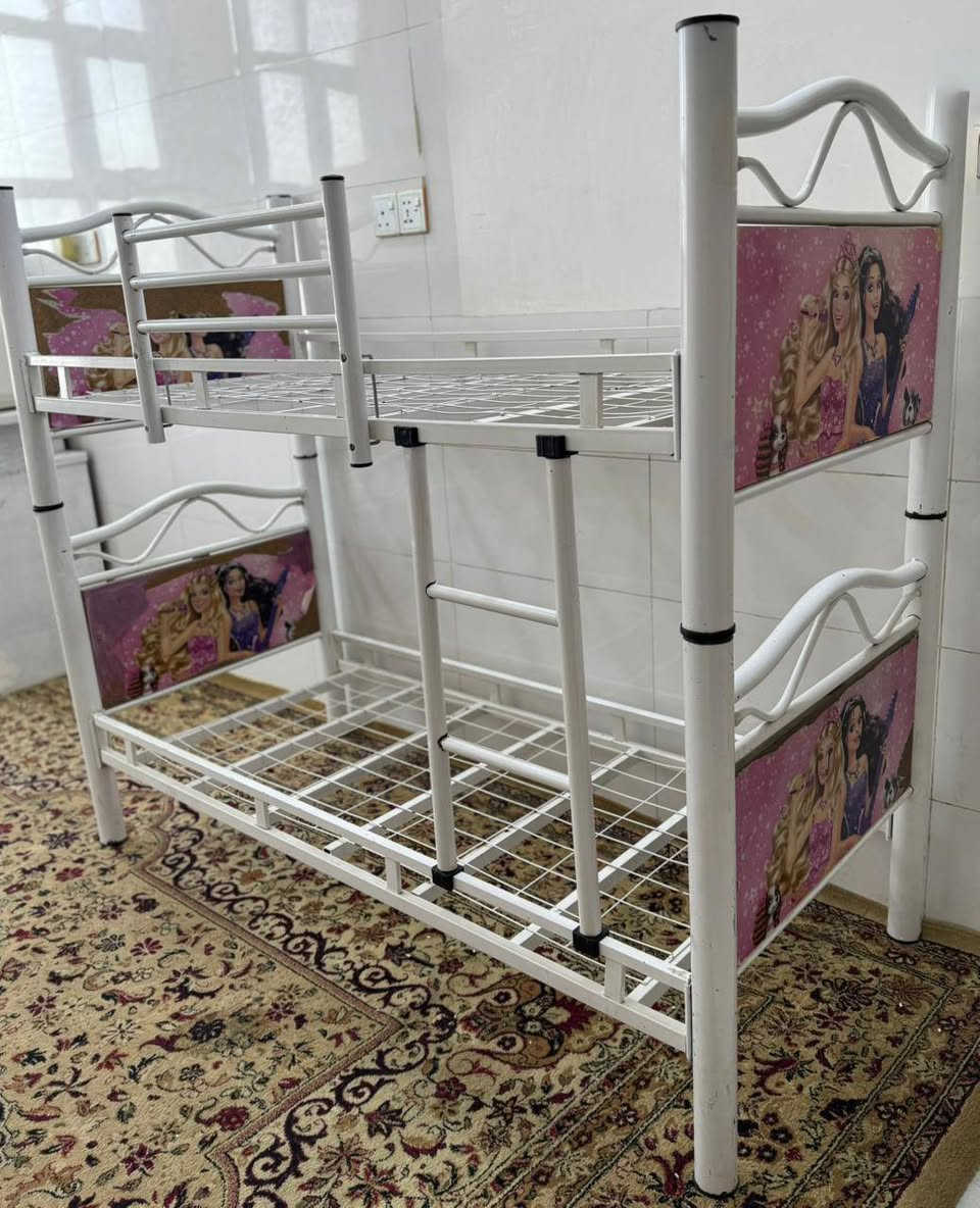 جربايه اطفال طابقين للبيع 
نظيفه جدا 
***********
***********
