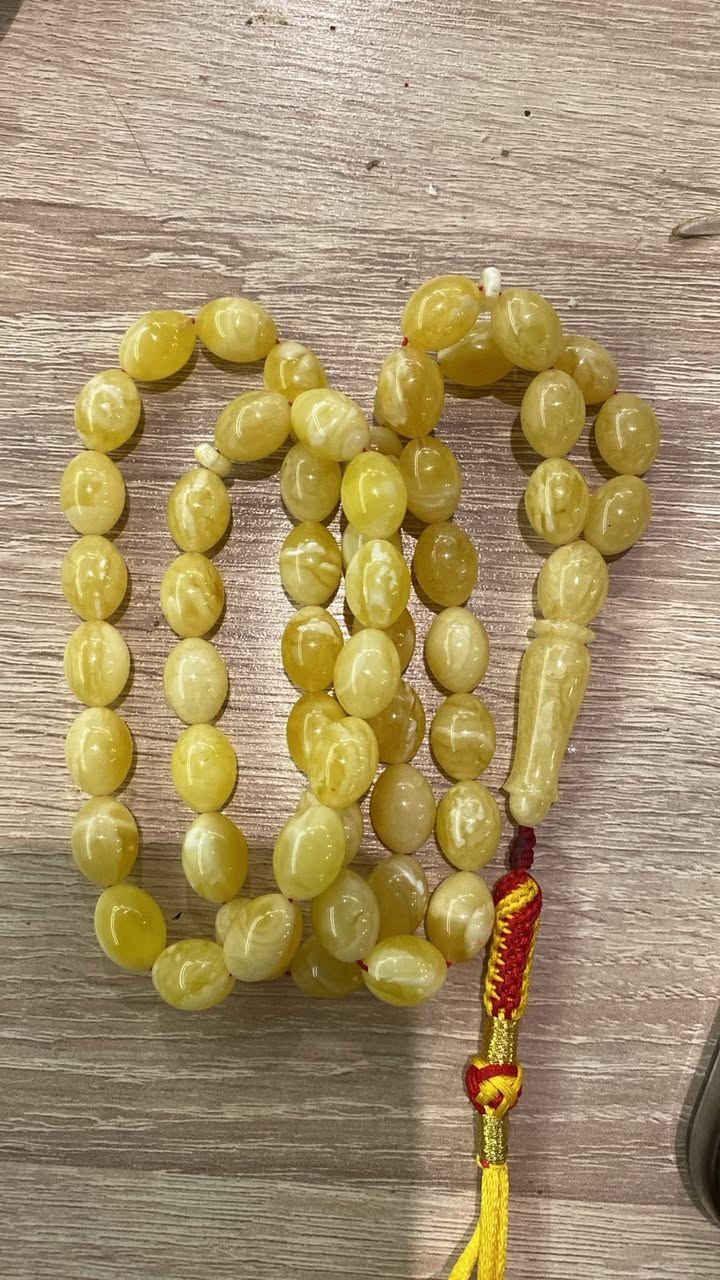 سبحة كهرب بولوني حر – أصلية
شكل بيض حمام 

عدد الحَبّات: 55 حبّة
الوزن الكلّي: 52 غرام

سبحة ذات تصميم وتشطيب أنيق، مناسبة للاقتناء أو الإهداء.

للاستفسار والتواصل يرجى المراسلة على الخاص.


**إذا كنت صاحب هذا الإعلان وتريد حذفه لأي سبب، رجاءا أرسل رسالة إلى الدعم الفني**