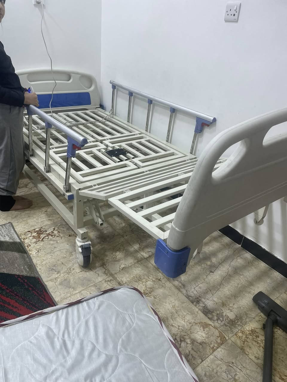 سرير طبي كهربائي 5 حركات  للبيع العنوان بغداد الكاظميه
السعر 800 الف


**إذا كنت صاحب هذا الإعلان وتريد حذفه لأي سبب، رجاءا أرسل رسالة إلى الدعم الفني**