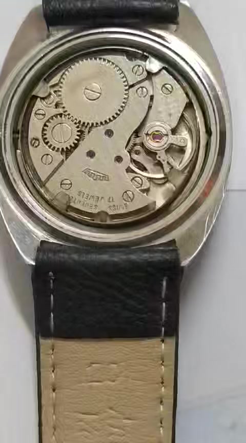 هاي الساعه قديمه وشغاله شروط سعر مالتها 100 للشراي فقط


**إذا كنت صاحب هذا الإعلان وتريد حذفه لأي سبب، رجاءا أرسل رسالة إلى الدعم الفني**