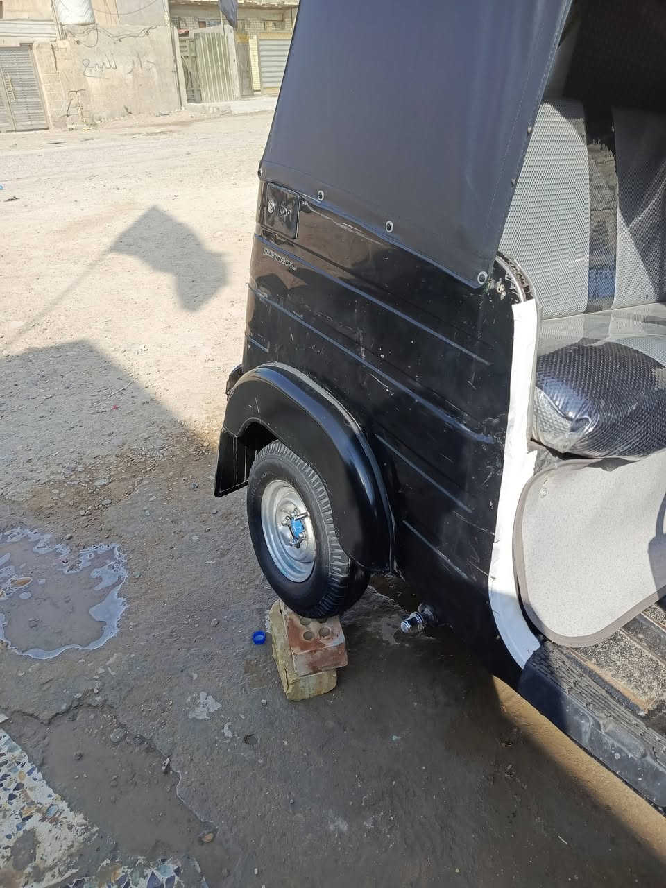 سلام عليكم تكتك للبيع موديل عشرين رقم بغداد انكليزي بسمي تحويل ثاني يوم التكتك بيها بارد بالغد وشويه بالصفحه مابيها كل نقص كامله مكمله بوجهك للشارع مكينه لا تنقيص ولا تبخير المكان بغداد  الاتصال على الرقم *********** اتصل على الرقم مكلف بل نشر
