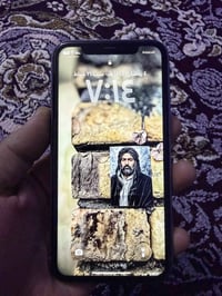 11 عادي لا مفتوح ولا مصلح نظافة 90 محدث اخير تحديث فيس ايدي شغال بطاري...