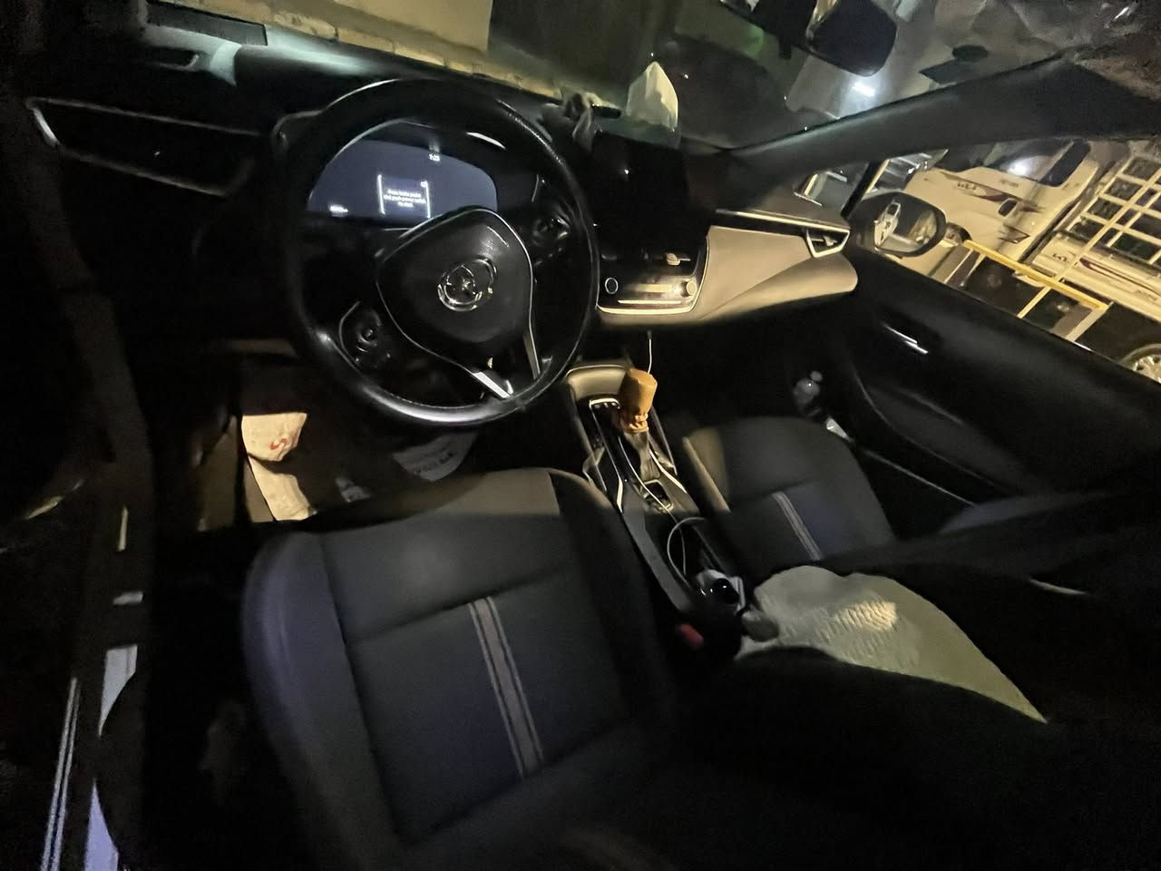 كورلا هايبرد وارد الصيني  موديل 24 شكلٍ الامريكي بيها بارد قليل بالجاملغ اليمنى واليسرى ماشيه 30  مصلحها
نقص بس صبغ الدعامية 
مواصفات معروفه داخل اسود بسعر 147 ورقة  بيها مجال للطيبين 
مكان بغداد. الكرخ  
للتواصل *********** واتساب 
غير متوفر ماسنجرر
