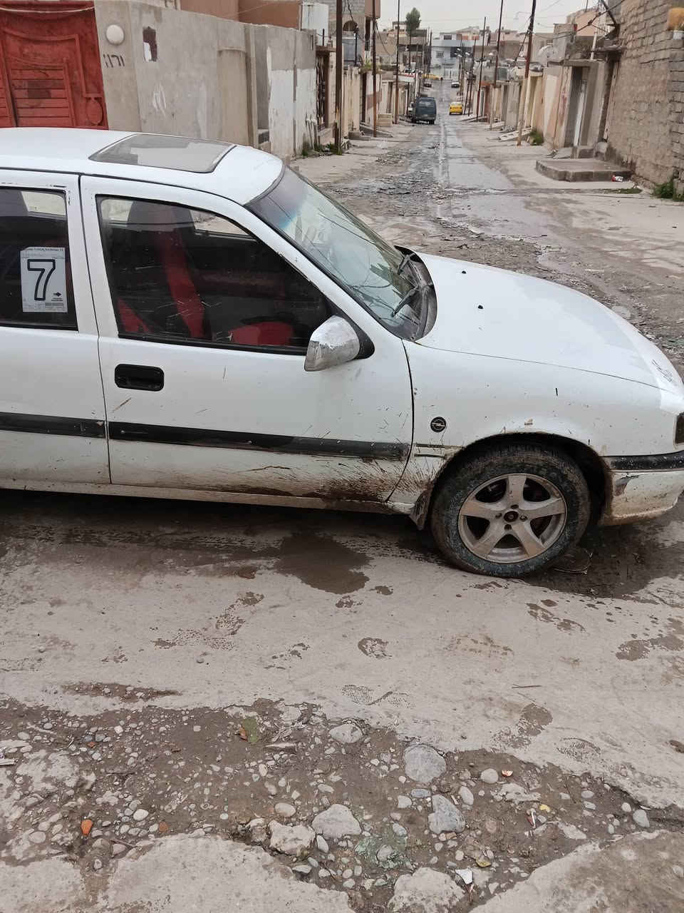 السلام عليكم  فكترة للبيع موديل ٩٣ شرط الوكالا والتحويل العنوان الهرمات الخامسة  السعر ٣٧
 وبي مجال والتصال على هاذة ‏‪0751 850 3575‬‏
