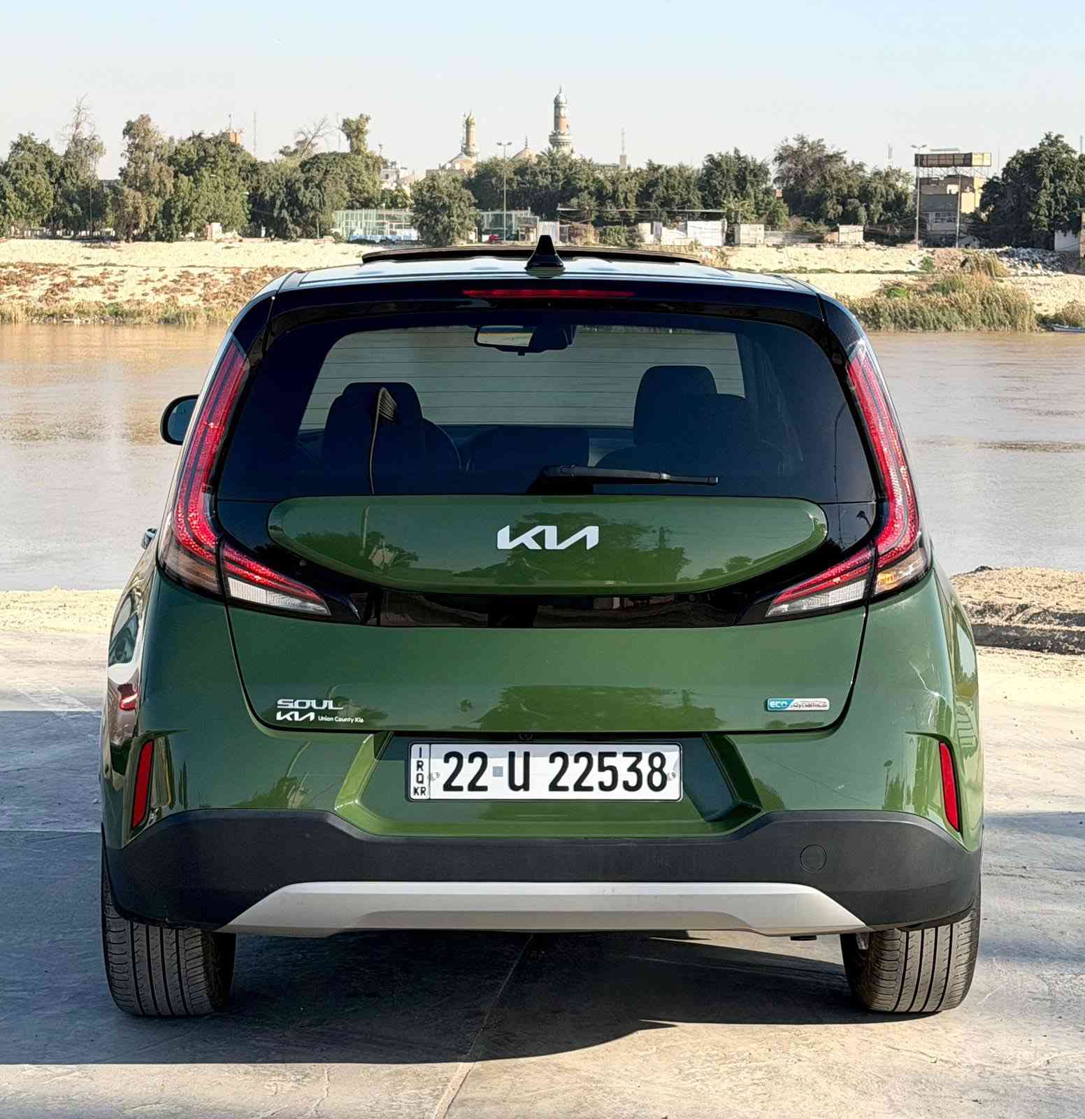 السلام عليكم للبيع فقط بدون مراوس
   💚لووون. مميز 💚
كيا صول‼️2023 ‼️ كليين بدون صبغ🔥
دخول جديد. جديده   كلش. بوضع شركة 
رقم اربيل تحول لو وكاله مضمون
المواصفات
فتحة سقف 
شاشة دجتل  
محرك 2000 دوش

رادار امامي
كشن. كهرباء
رادار خلفي
رادار جانبي
تدفئة كشنات
تدفئة ستيرن
شاشة كبيرة
كامرة دوارة
اوتو ستوب
تحديد مسار
قيادة ذاتية
توقف ذاتي 
تنبيه عند مغادرة المسار
كروس سرعة
مانع انحدار
ويل كب حجم 17 لون اسود  
حساسات 360 درجة
وضعيات قيادة
شحن واير ليس
تشغيل عن بعد

بصمه السياره 
بصمه ابواب وتشغيل
وبعد بيهة مواصفات
سيارة جاهزة وكاملة بدون نقص 
‼️حادث  جاملغ بارد. ومكانين بارد صغار. بدون صبغ ‼️صورالحادث مرفقه بلمنشور 
السعر / 166وبيه مجال بسيط
مكاني / بغداد   كاظمية
هـاتف / ***********
