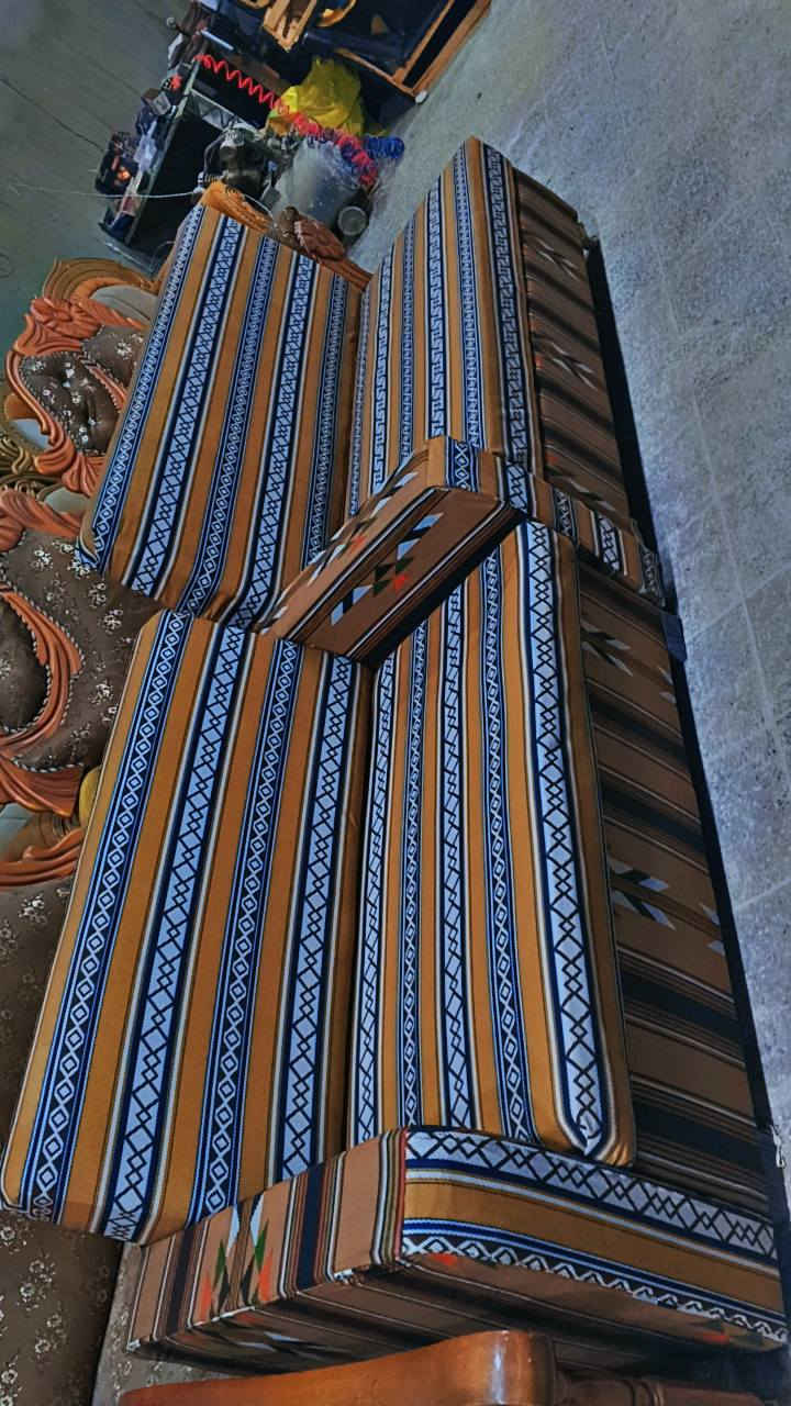 قنفات عدد 2 اصيرن 5 مقاعد تسكام مدوشمات جدد سعر 85 الف قفل ثنيهن واتسب ***********
