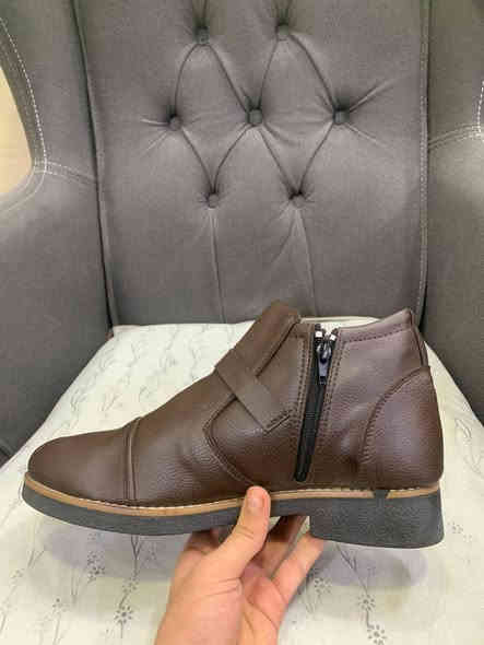 سلام عليكم بوتات تصفيه محل تصفيه كوالتي عالي شرط الجلد الاصلي جمله عددهن 37 سعر التك ب5 آلاف والله خساره واتحداك اطلع هيج سعر بالسوك كله واذا تريد مفرد السعر يختلف ***********
