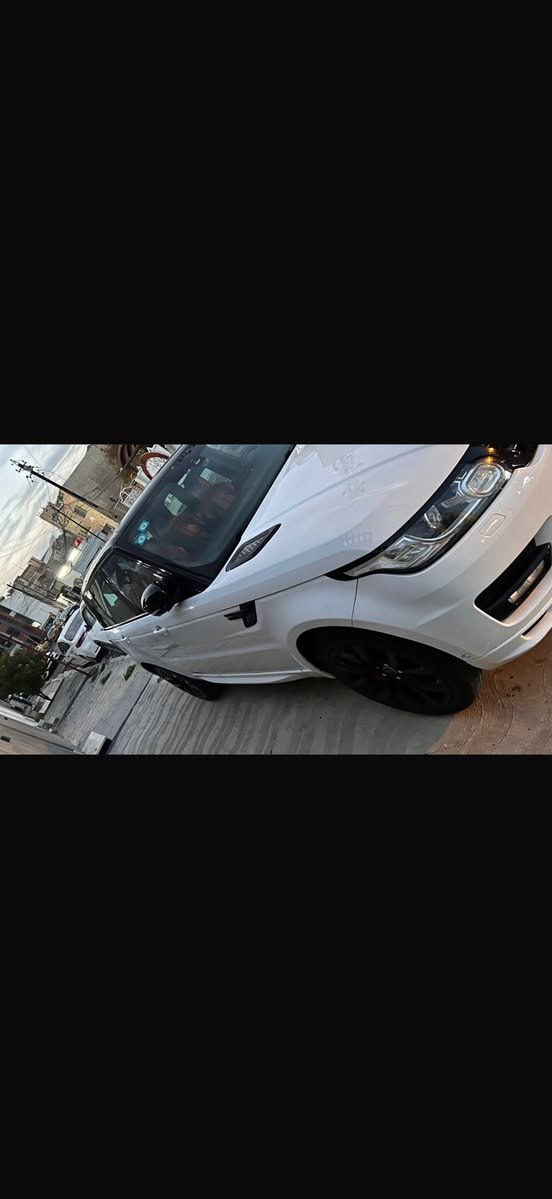 رانج روفر ٢٠١٤ سوبر جارج ٨ سلندر خليجيه وكاله سردار بيها صبغ باب بصف السايق فقط اثر شخوط السياره نضيفه ومابيها نقص اي شي فول مواصفات صيانتها كلها بشركة محرك كير مكفول ع وضع الشركة ماشيه ١٣٢ الف كيلو فقط للبيع او المراوس  للاستفسار 
***********
