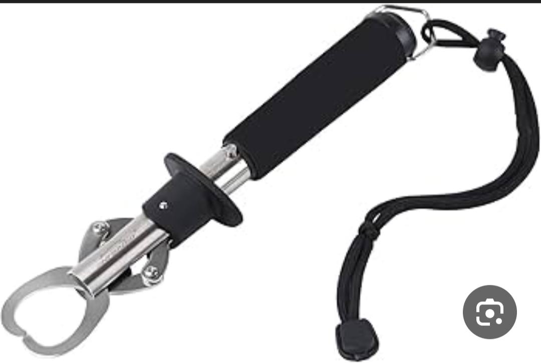 يارزاق يالله
كماشة حسب البحث للاسماك
وايضا مقياس لوزن السمكة


**إذا كنت صاحب هذا الإعلان وتريد حذفه لأي سبب، رجاءا أرسل رسالة إلى الدعم الفني**