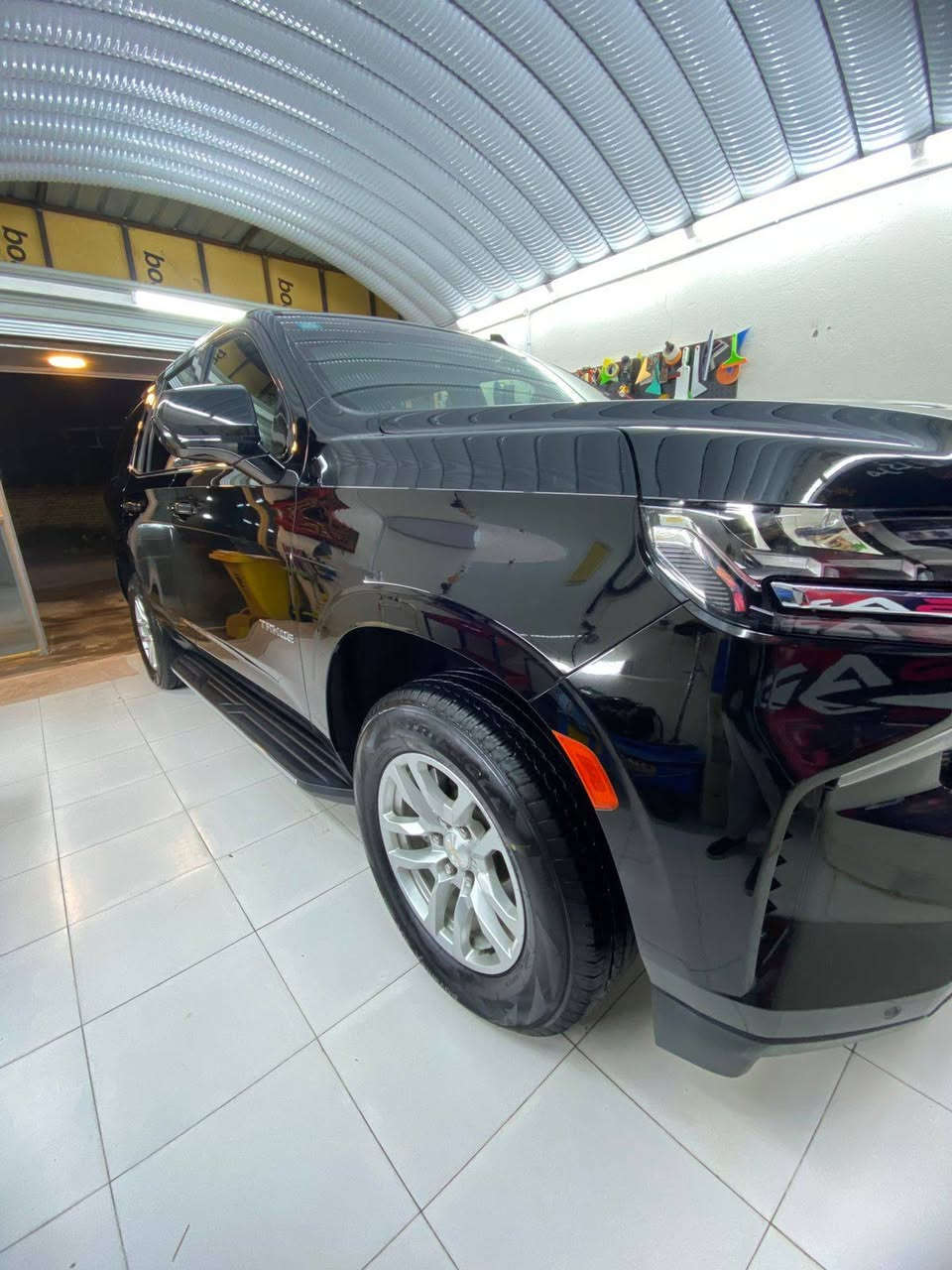 تاهو ٢٣ خليجي وجه بريمير مكفوله عدا شخط بصيط جدا ورصعه بلبنيد ماشيه ٨٣ رقم بغداد دولي بسمنه للبيع او مراوس السعر ٤٥٠ مكانهه ناصريه ت ***********
