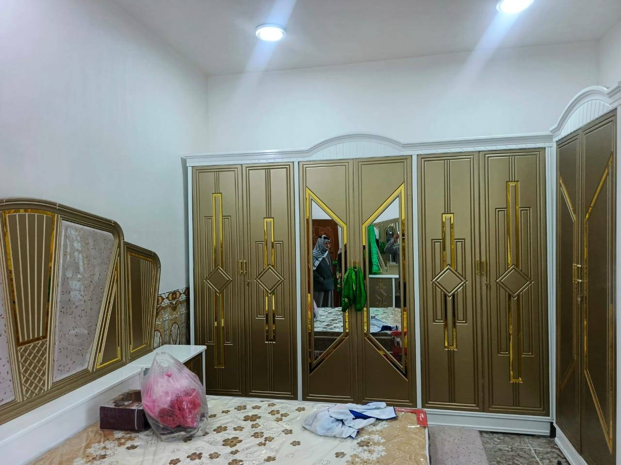 غرف النوم نجارة عراقية عالية الجودة تتكون من عشر قطع العنوان بابل الحمزة الغربي لتواصل على وات ساب ***********
