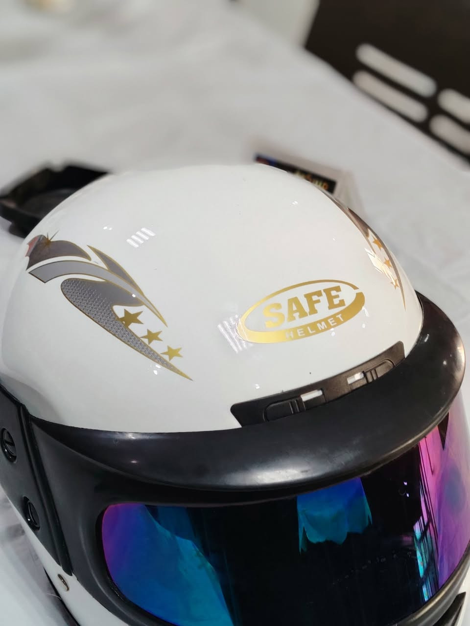 السلام عليكم
خوذه مرتبه ونضيفه حلوه سعر مناسب
العنوان تكريت القادسيه
***********
