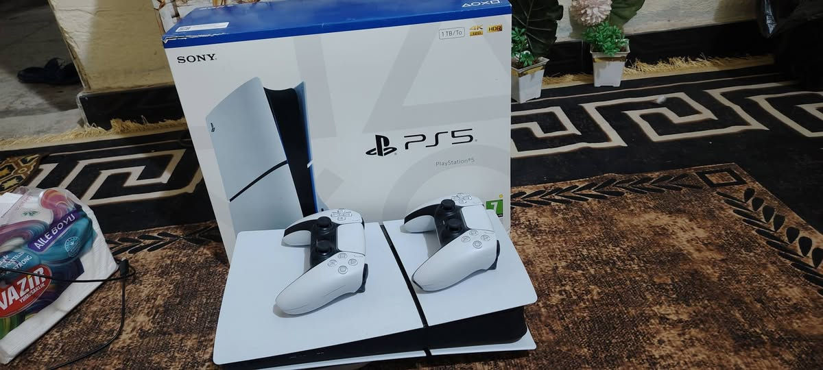 سلام عليكم بلي فايف سلم اوربي استخدام قليل اخذته جديده قبل اسبوعين وياه يدتين مكاني بابل الثوره لشراي يتصل لو يجي خاص ويدلل ***********
