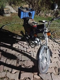 دراجه للبيع موديل 15 وسعر 300ورقم07808218852