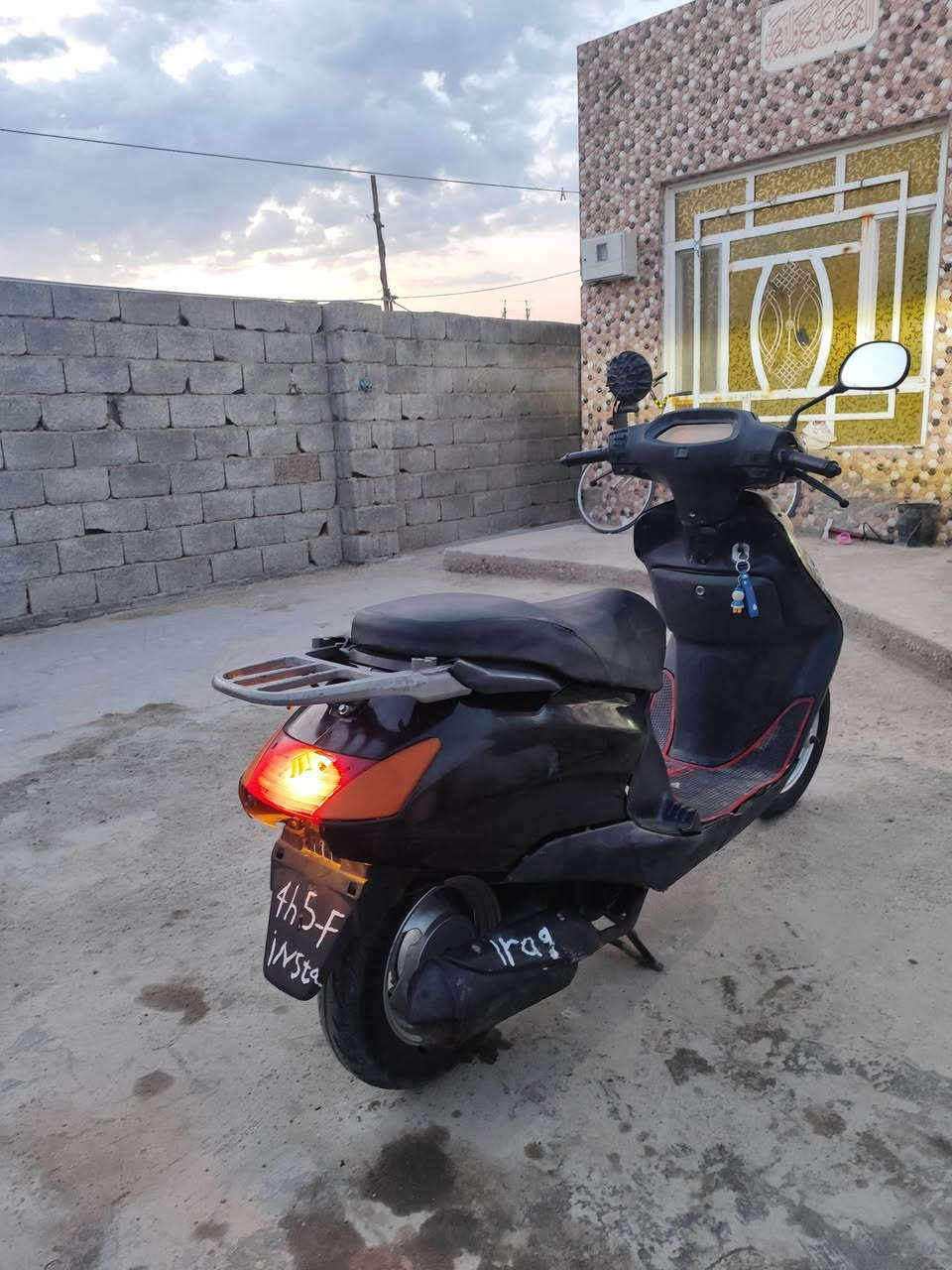 سبيسي ماليزي شاصي 2022 
الدراجه امجفته ع ايدي نگره سلف الصبح 
بس الگفر الامامي شوي مكسور وميبين 
دراجه مال بيت ودوام 
مكاني قضاء الحي
***********
