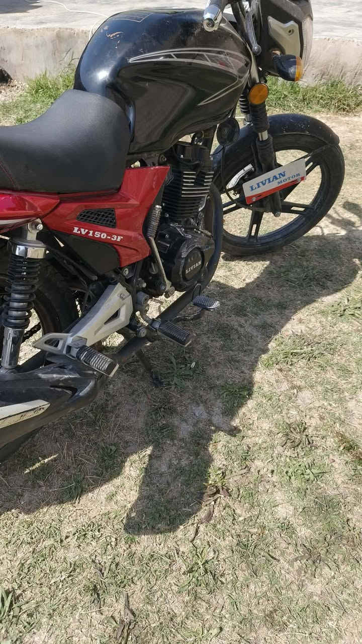 السلام عليكم دراجة ليفان 5كير للبيع مكاني التاجي قرب جسر المصابيح 
السعر 550وبيها مجال اشراي يجي خاص


**إذا كنت صاحب هذا الإعلان وتريد حذفه لأي سبب، رجاءا أرسل رسالة إلى الدعم الفني**