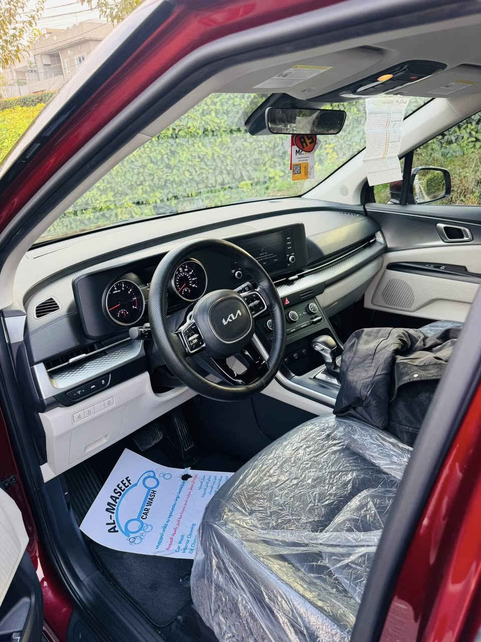 السلام عليكم 
للبيع 
كيا كرنفال موديل 2024 رقم تكسي اربيل تريد تحويل تريد وكالة 
السياره جاهزة مواصفات السيارة . تحديد مسار ابواب كهرباء كشنات جلد بصمة تشغيل عن بعد گشن هيترر 
السيارة  ماشية . 45 الف  ‏. السيارة گلين بدون قطرة صبغ.       فقط دعامية كدام 
حت لايتات الكدام بلادي 

السعر ؛270 مكان السيارة اربيل 

***********

