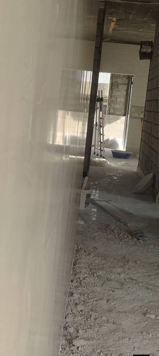 #متواجد ـبالطوب يوجد كادر لبخ جص من الموصل  شغل من اخ لخ شرط مساطر حايط جام وين تريد شوف شغلي حاضر اني اسطوات 5 وعمال 5 البيت ايام 3 نضيف وسرعه  رقم الهاتف ***********الحجز قبل العيد
