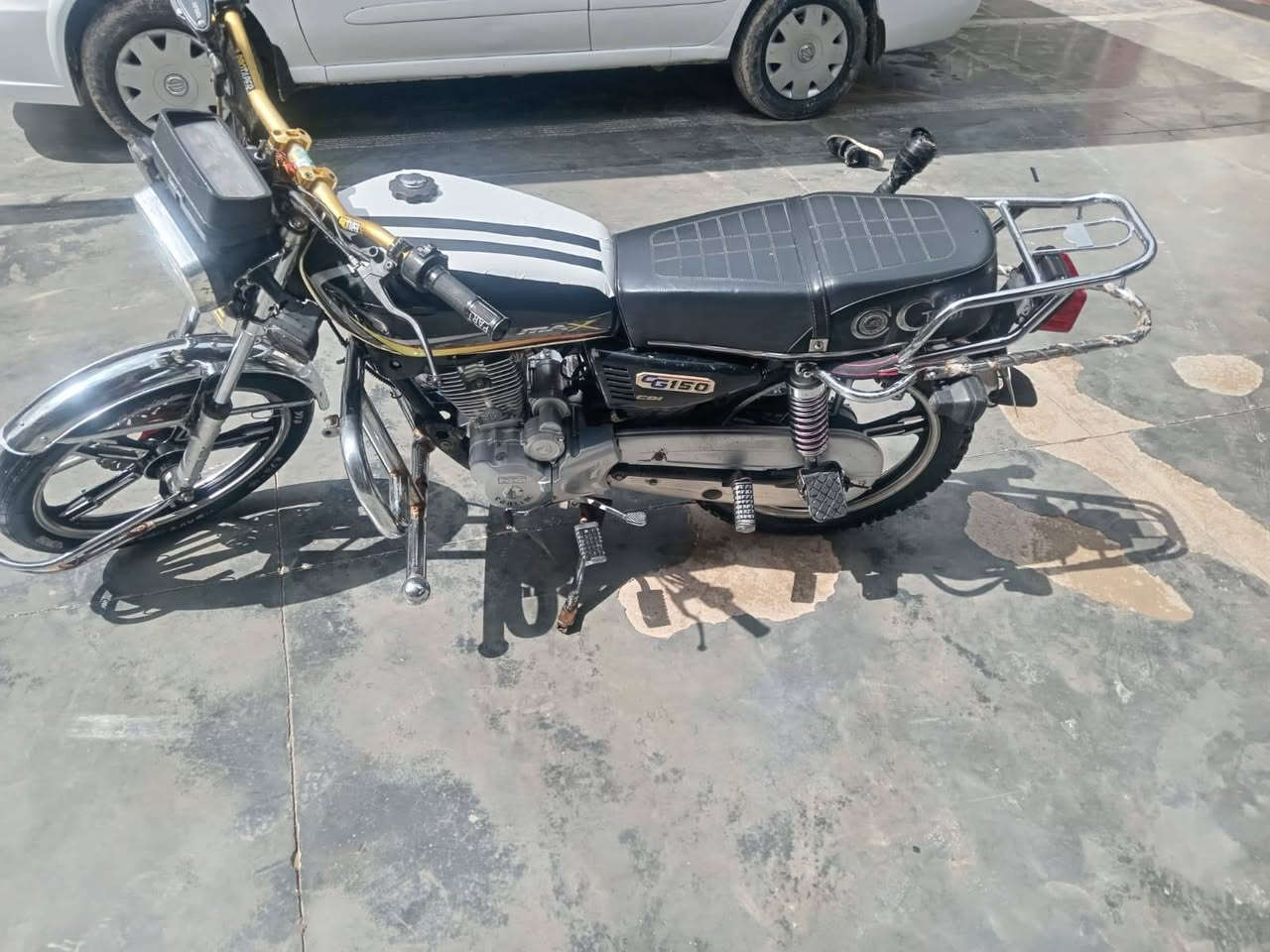 للبيع موديل 23 صالنصه رياضيه سكان رياضي نضافه كدام العين السعر قيم بل يحبه الله  مراوس حسب القناعه للاستفسار *********** المكان القائم حصيبه
