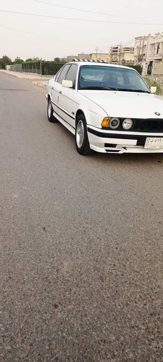 السلام عليكم 
متاح بيم 520مسكر عدله  كير عادي  رقم بغداد السياره بلاديه بدون ضربه صبغ جماليه  
المكان الانبار الفلوجه السعر 50 
***********
***********
