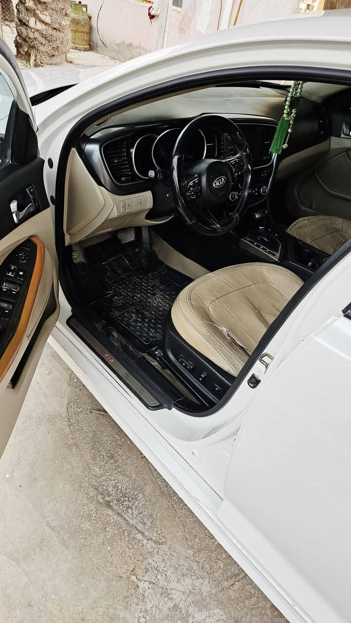 السلام عليكم
كيا اوبتما خليجي
موديل 2014 شكل ال 15
فول مواصفات عدا الفتحه
كير محرك شرط
محرك 2400
رقم سليمانية الدولي
سنويه جديده
تخم تاير
باتري جديد
حداديه جديده
***********
