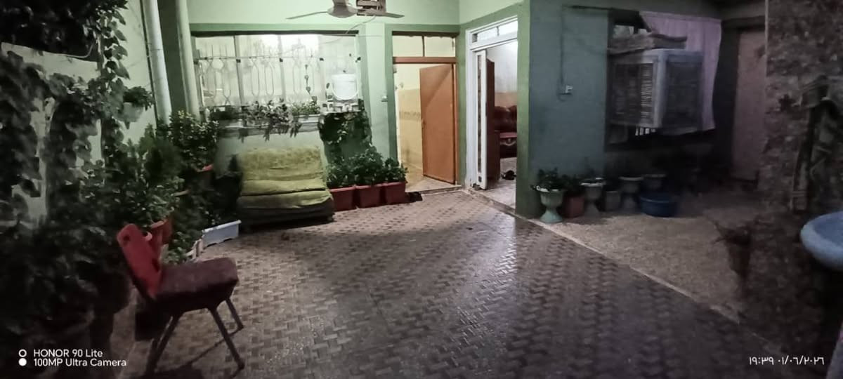 السلام عليكم
للبيع بيت طابقين محدث 🏘️ 

مساحة ٢١٠ متر 

طابق الأول غرفتين وصاله واستقبال وصحيات و مطبخ

طابق الثاني غرفتين وصاله ومطبخ وصحيات

الموقع حي الزهراء شارع سوق جامع الزهراء

قرب مدرسة القعقاع

للاستفسار مراسلة الصفحة
أو الاتصال على الرقم *********** واتس اب
