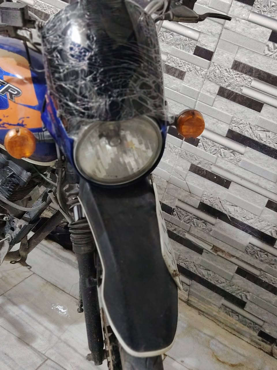 السلام عليكم دراجه بوكسر للبيع موديل 22 رقم بغداد ب اسمي تحويل نفس اليوم مكينه زينه لا تنقيص ولا تبخير
عنواني بغداد الشعب السعر 2100وبيه مجال

***********

ترهم مراوس ب اقل من سعره
