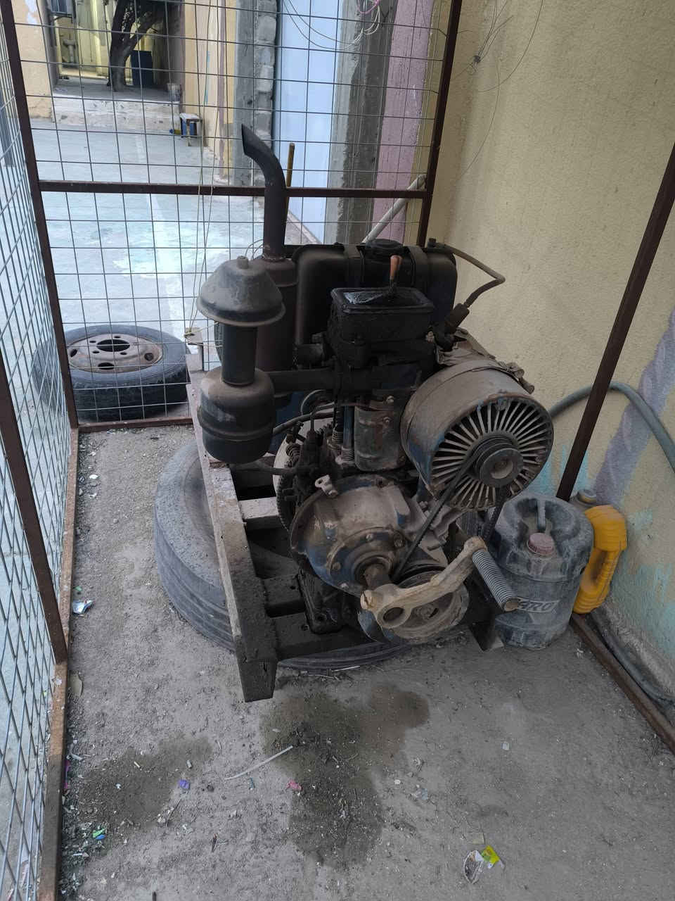 مولد بسم واحد هندية
20 امبير 
صرفيتها جدا اقتصاديه في الساعه لتر واحد 
تفيد اهل الدوانم لان صوتها عالي شغاله وجاهزه من كلشي 
خط التوليد سنكل فيز 
السعر 500 قفل 
مكاني البصرة /سفوان 
***********
