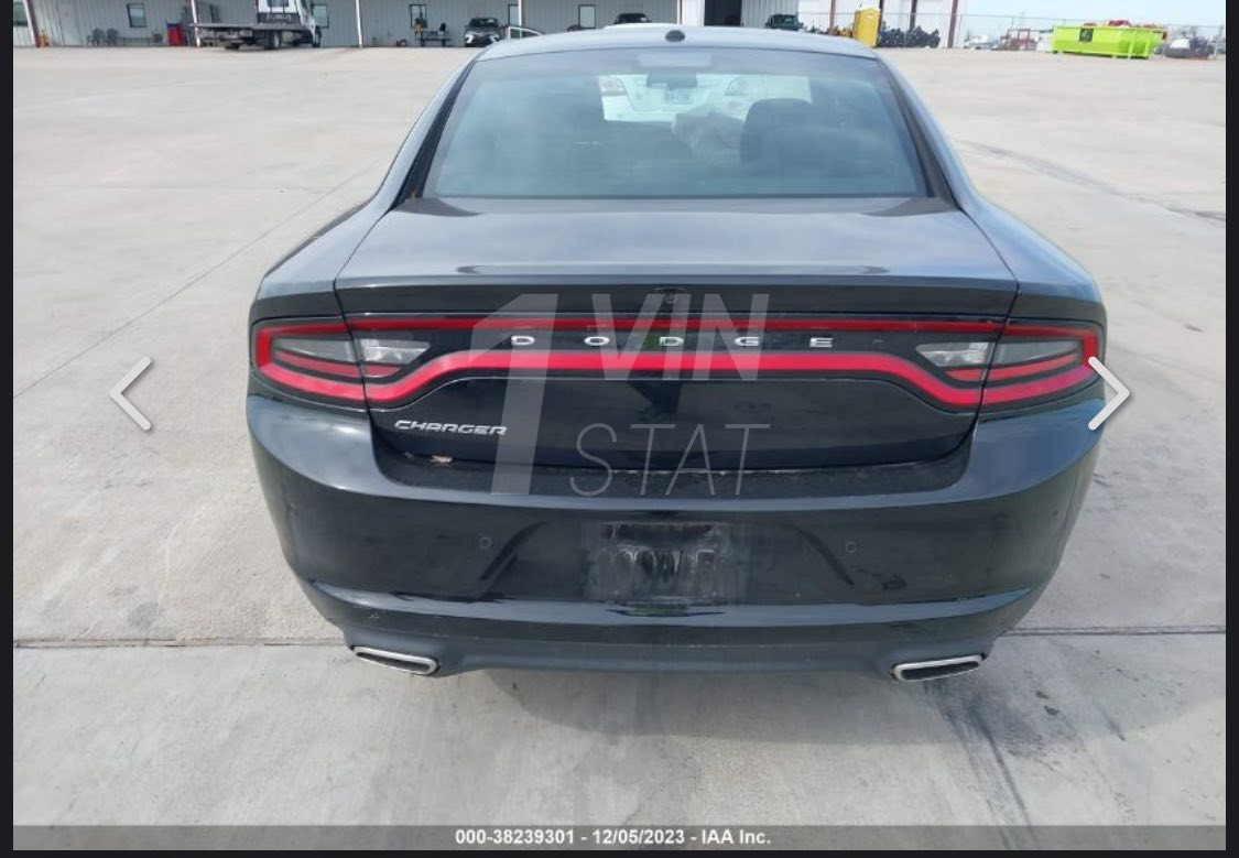 جارجر موديل 2022  رقم اربيل ضرر فقط الجاملغ وطرف البنيد السعر 230  مكانها ناصريه ***********
