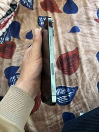 آيفون 13ابرو ماكس  جديد شخط واحد مابي جهاز وتربرو بطاريه ٩٠ نموذج M فح...