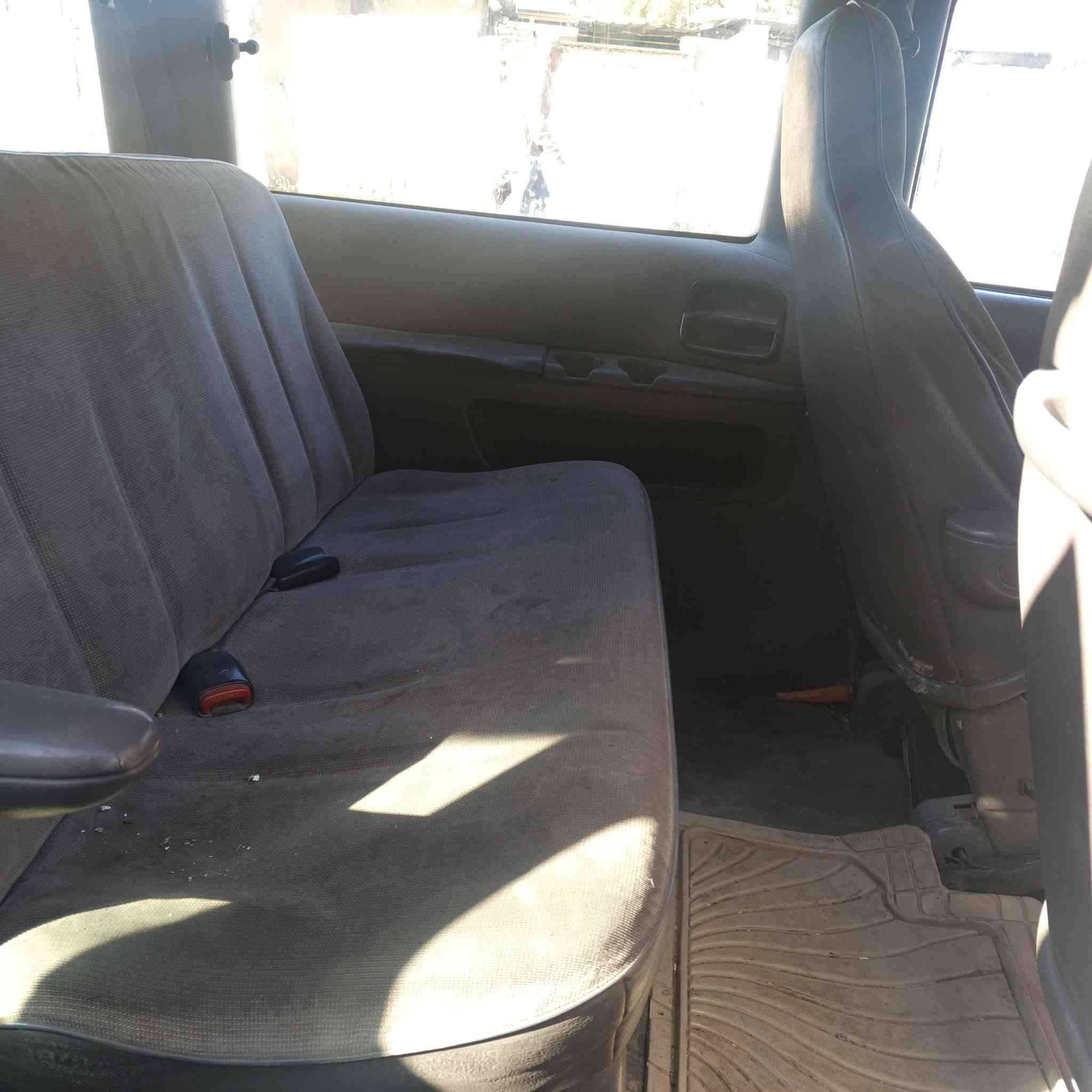 دوج ١٩٩٥
انكليزي بغداد 
كير محرك بلاك كالوبر ٣٠٠٠
***********
مكان بغداد الشعله 

عرض ب٤٠
