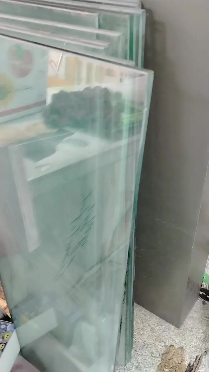 بلاش بلاش تصفية محل
اثاث وديكور كامل للبيع
مكاني كركوك لاستفسار ***********
او مراسلة الخاص وتدلل
