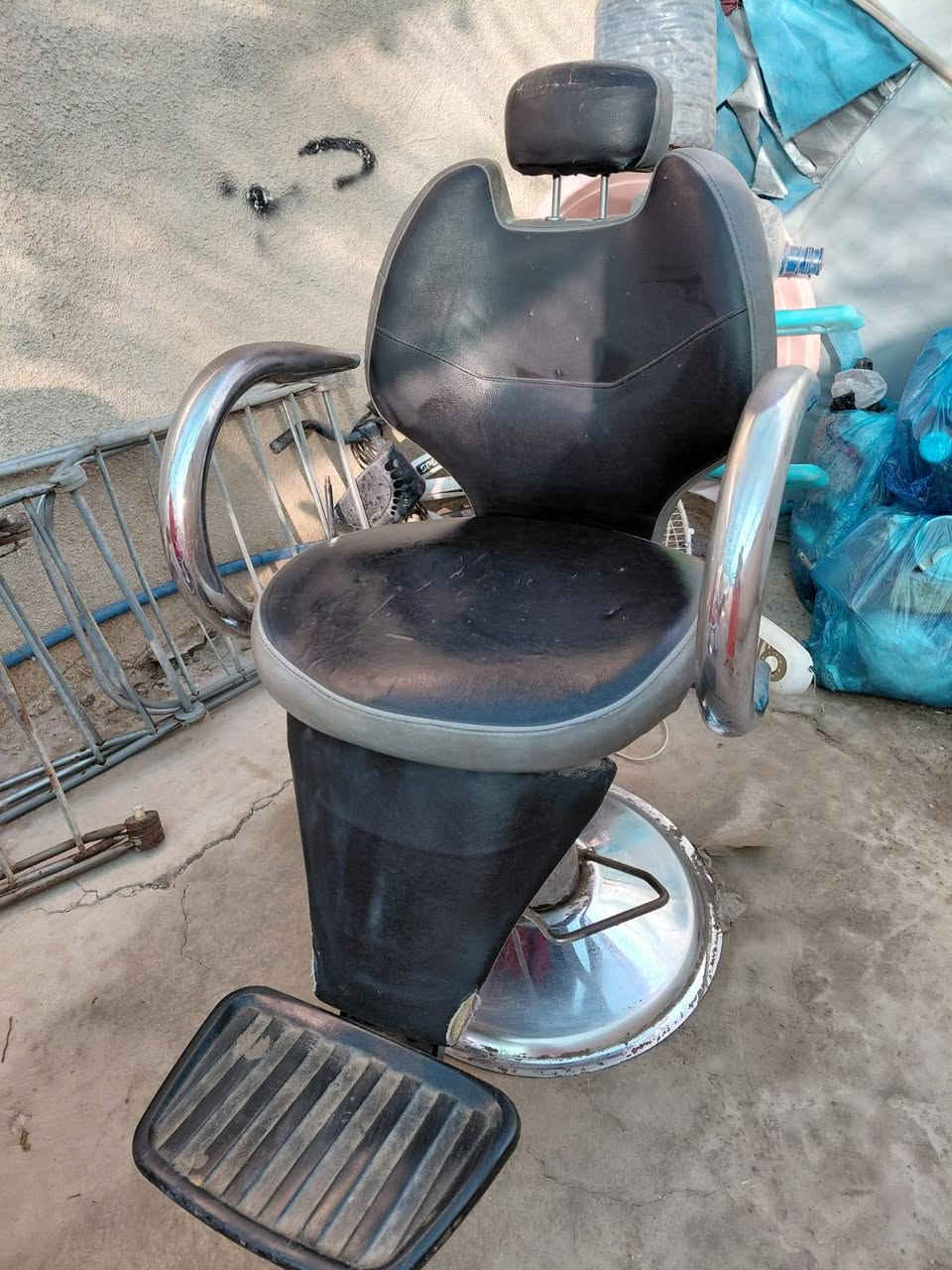 كراسي اثنين للبيع ب١٠٠ مكاني الكوفة
واتساب ***********
