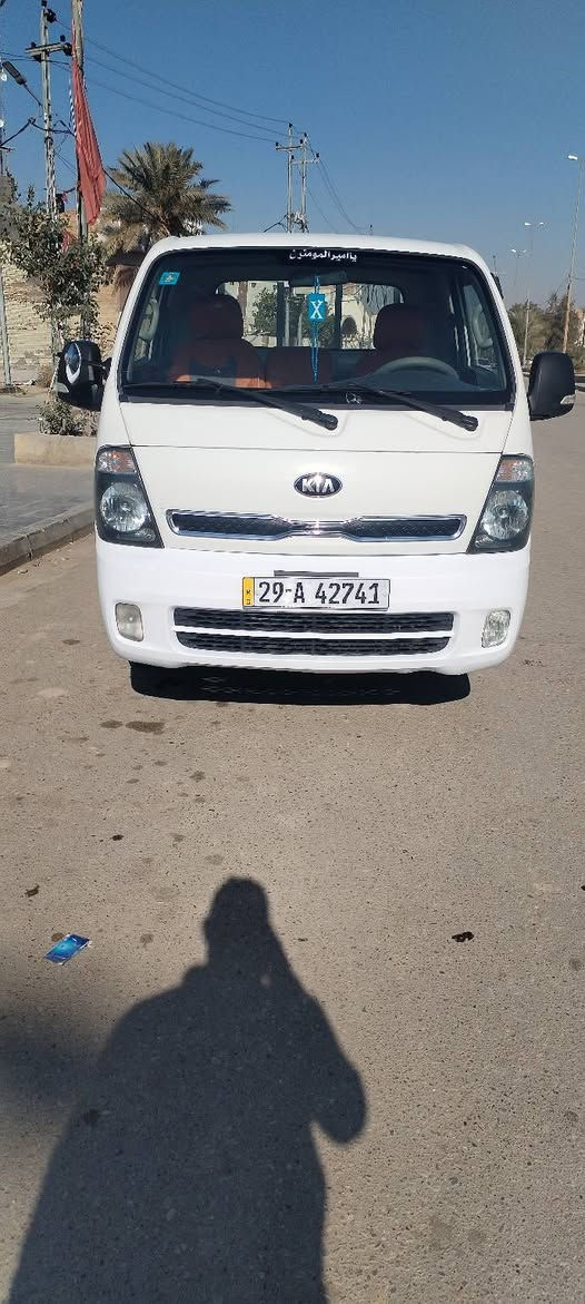 2017 سنوية ورقم جديد
بأسمي السنوية مكفوله عامة السياره

المكان واسط العزيزية ***********
السعر ب ١٢٠ وبيه مجال
