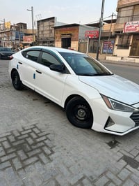 سياره النترا ٢٠١٩ نضيفه مرتبه تبريد  ماشيه 80الف السعر ١٢٥بيها مجال 07...