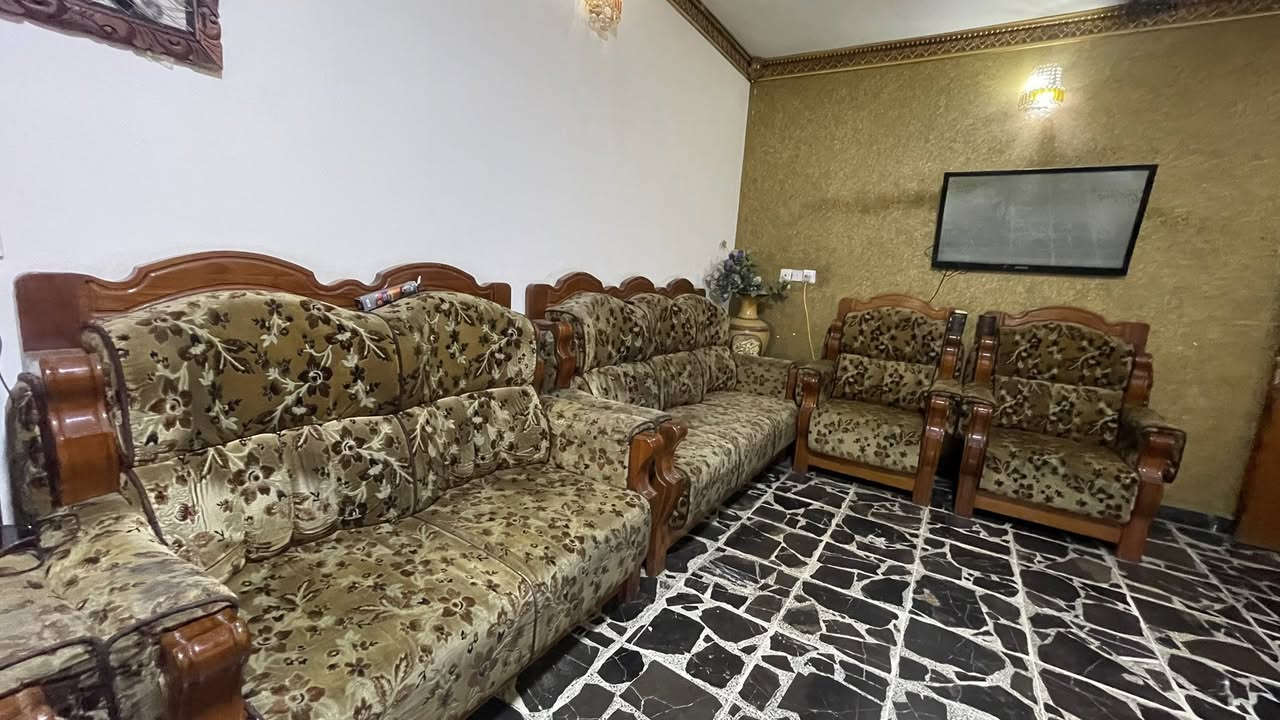 السلام تخم ستقبال 24 قطعه خشب زان عراقي نضافه ٩٠ بلميه السعر مليون ونص عنون حي جامعه ***********
