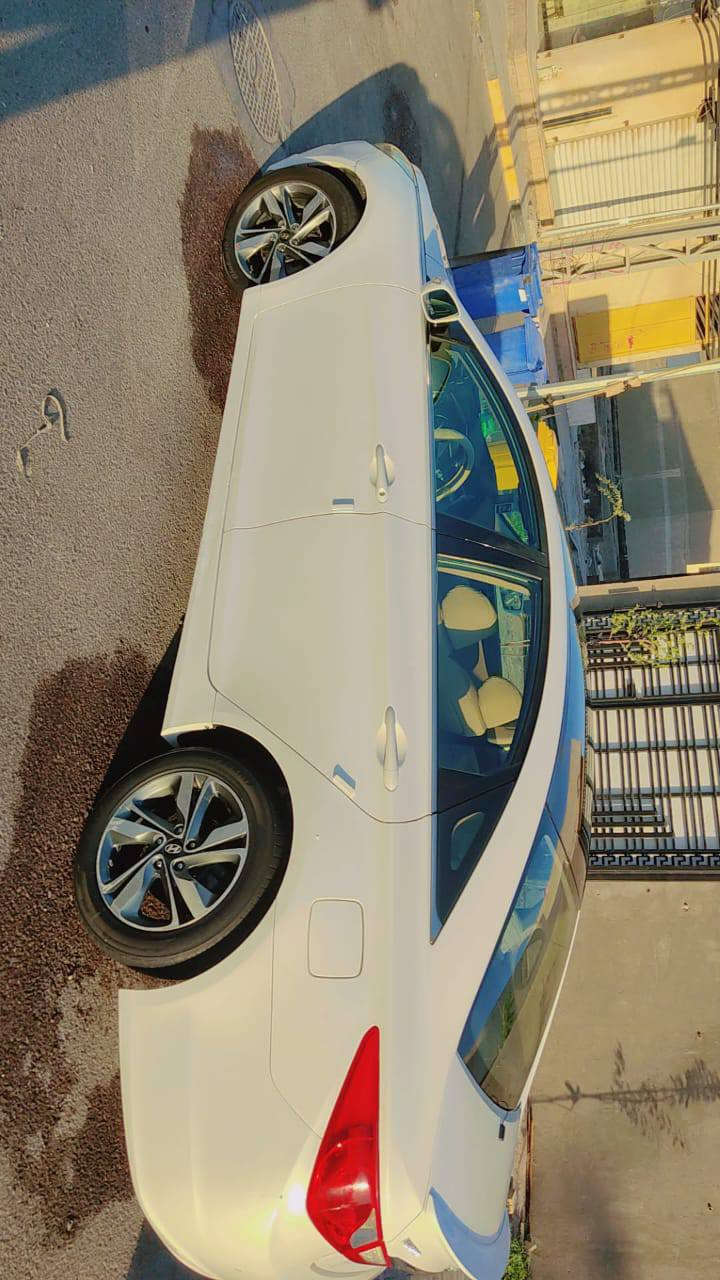 انا. مكلف بنشر اتصل ع صاحب السياره

للبيع سوناتا خليجي مديل 2011. كفاله عامه سياره جديده كلش  رقم دهوك دولي انكليزي 
مكان السياره البصره الجزيره
 *********** محمد
***********. شراي يتصل 
 مكينه كير حداده تبريد كله كفاله تخم تاير 
 فول مواصفات عده البصمه
مكينه 2400
1- بانوراما 
2- شفتات ستيرن
3- تحكم ستيرن
4- كشن كهربائي
5- تبريد قطعتين
6- كامره دواره بلمرايه
7- بكلايت لد بلاد
8- داخل مخمل عسلي
9- حساسات خلفيه البصرة, العراق
