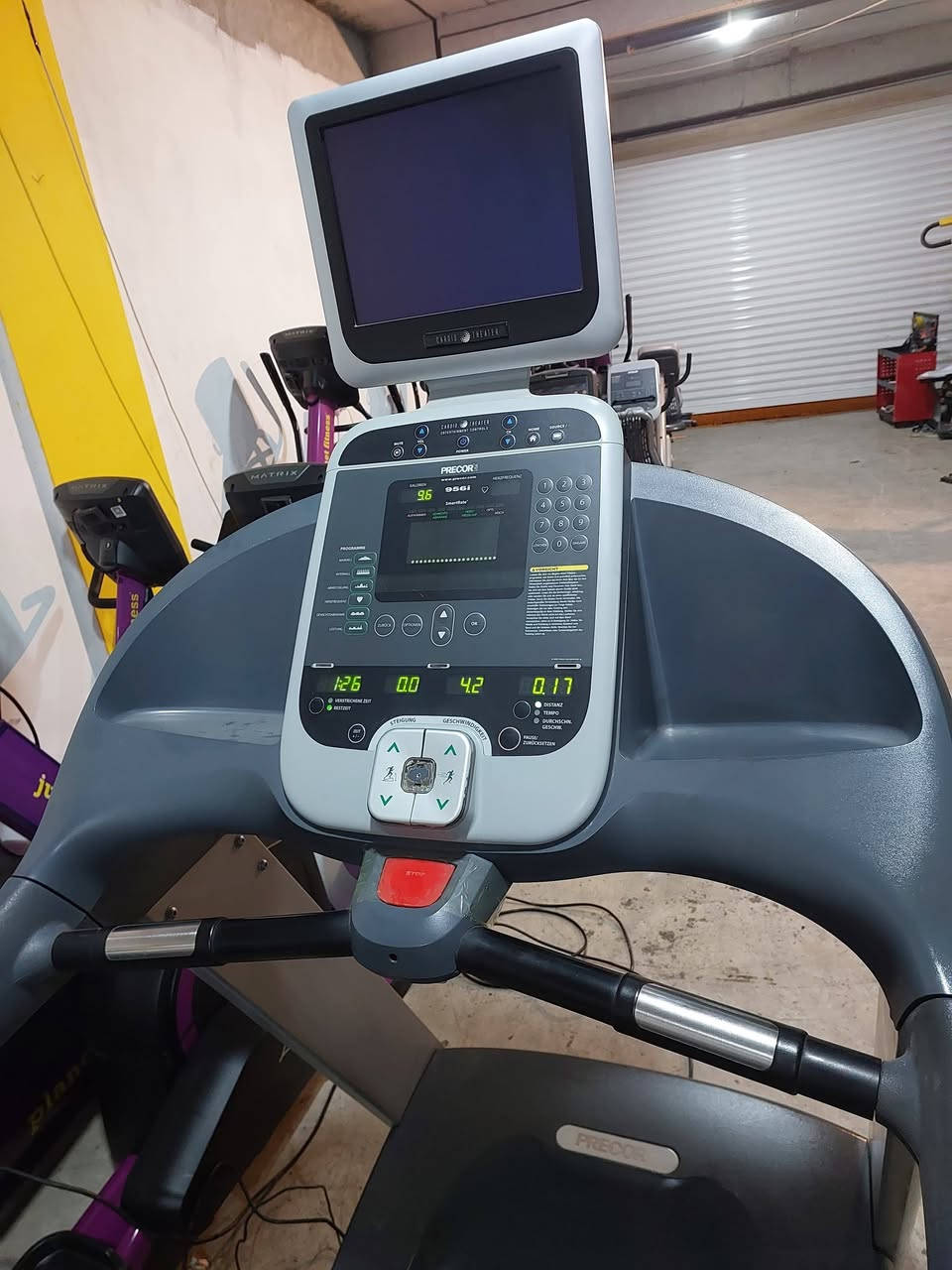 أجهزة جري ماركة بريكور
سعر جهاز 600 دولار 
توصيل موجود لكل محافظات 
*********** واتساب
