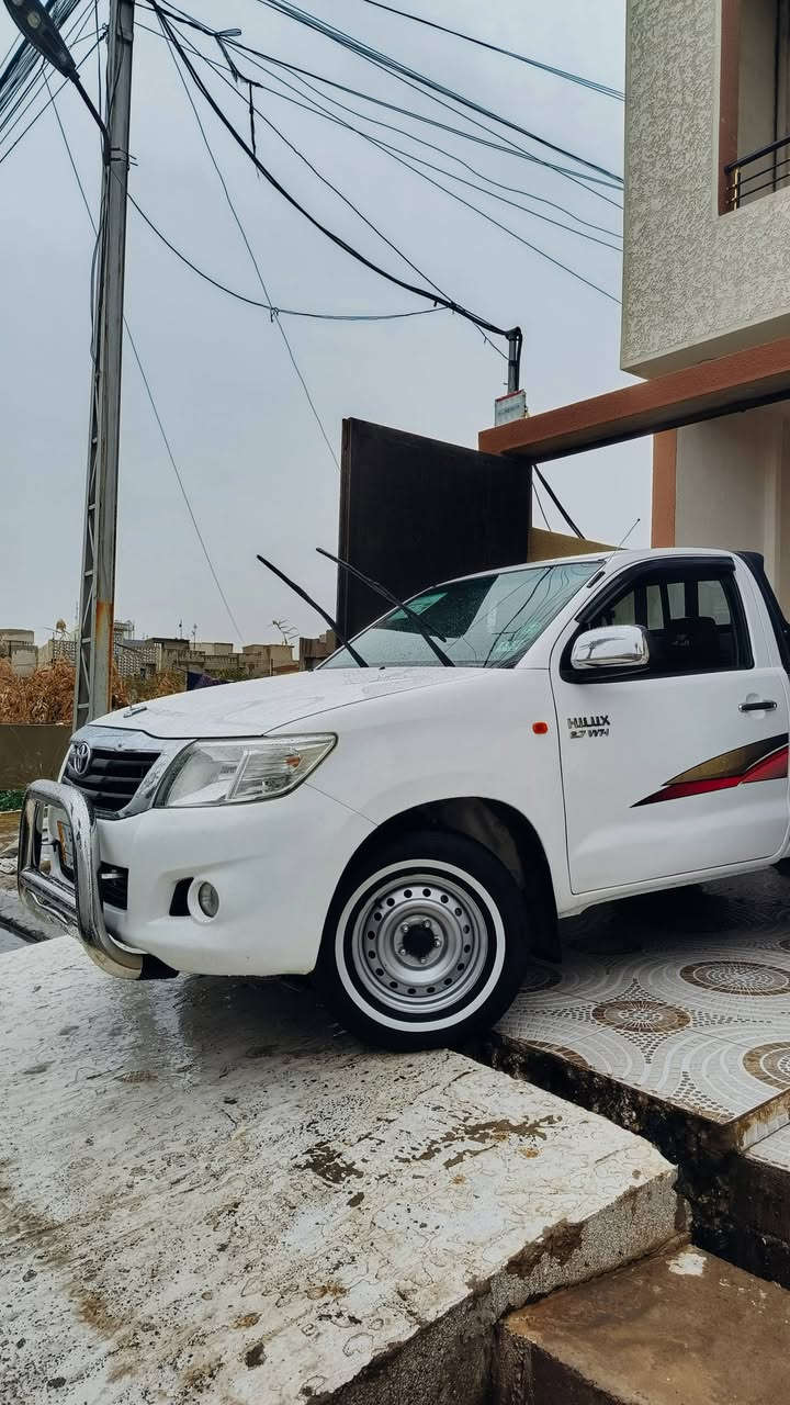 سلام عليكم. بيك آب هايلوكس تويوتا 2012 بدون ضرر . محرك  ما مفتوح السيارة مكفولة من الصبغ والرصعة السيارة بوضع الوكالة كلش جديدة  #مكان_السيارة_الموصل
***********
***********
