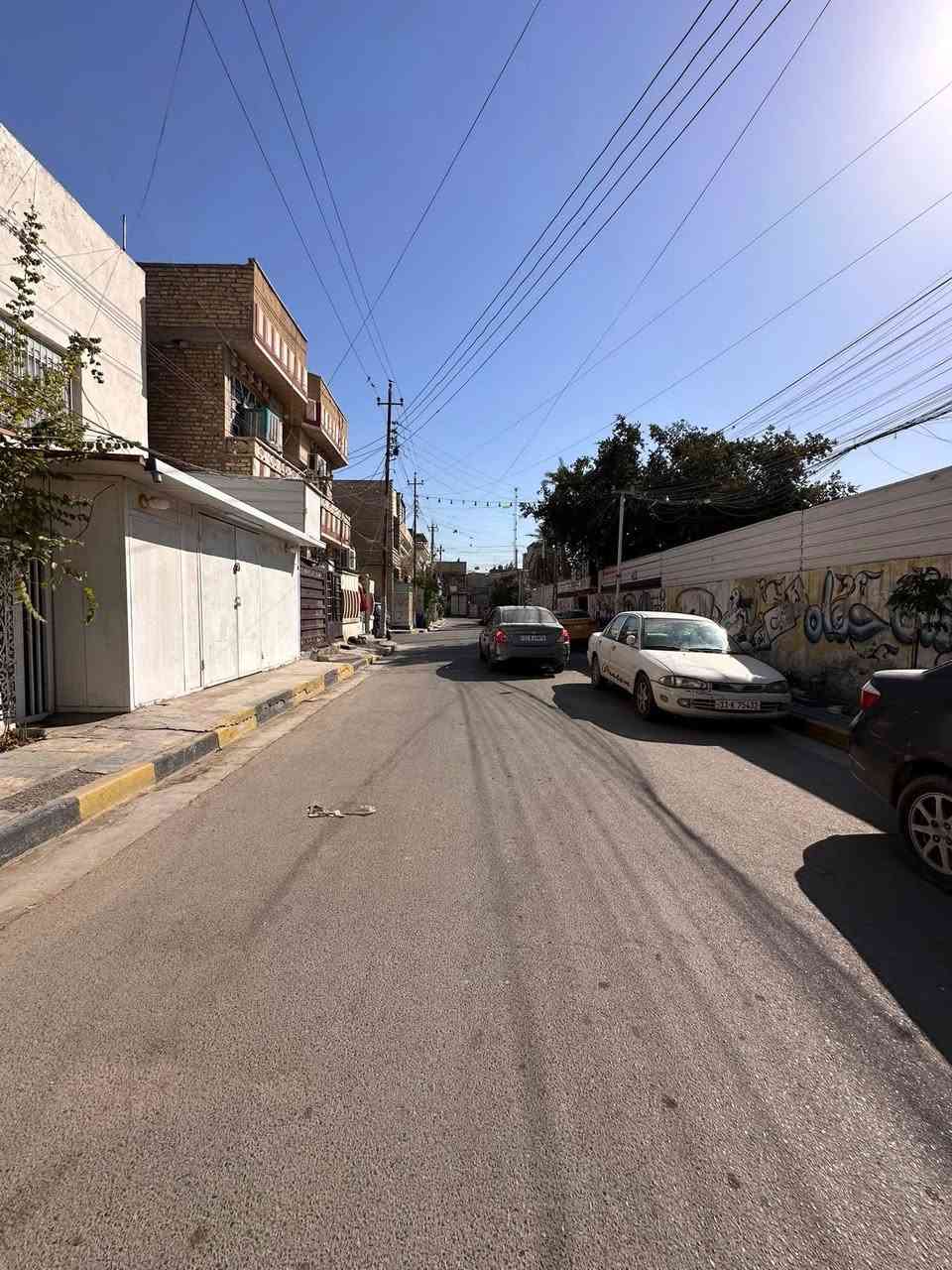 ٥٠ متر للبيع مدخلين

الواجهة ٤

يحتوي على #استقبال #مطبخ #٢غرف#خدمات

الموقع 📍حي العقاي الثانيه مقابيل البيت ساحه موقع ممتاز

للأستفسار آكثر الأتصال على الأرقآم***********

القريشي  للوساطة العقارية
